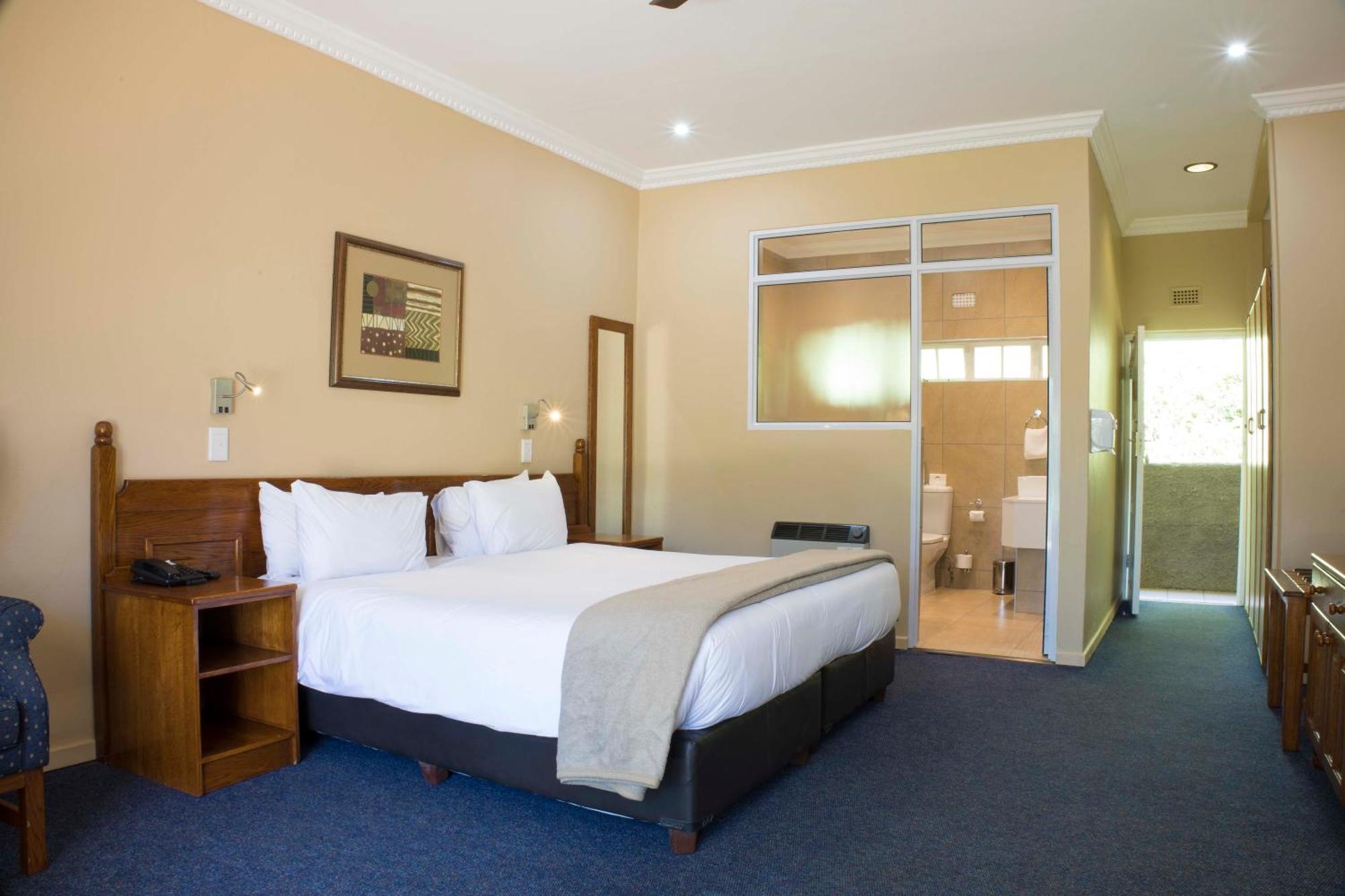 Cathedral Peak Hotel Winterton Eksteriør billede